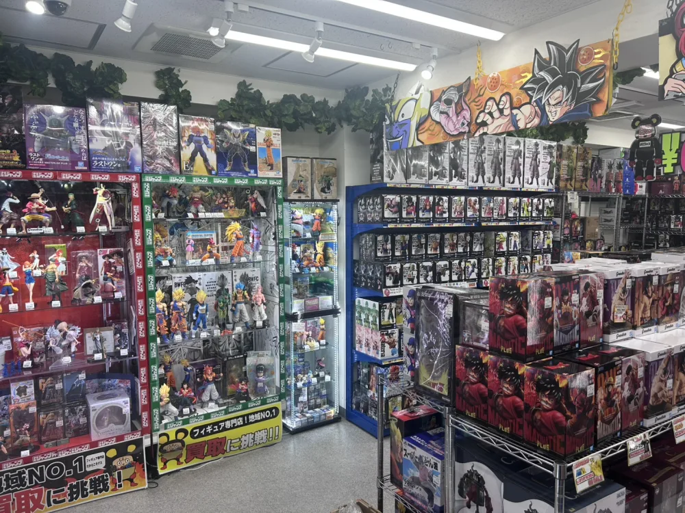 1階店内紹介 ドラゴンボール・一番くじ編】摩訶不思議！フィギュア
