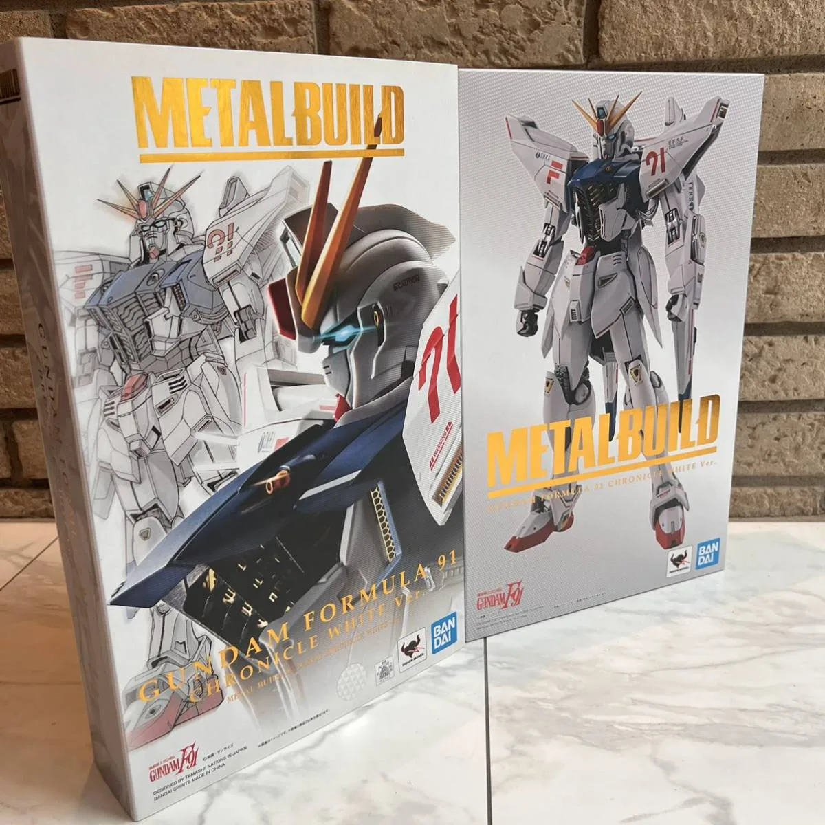 ガンダムF91 CHRONICLE WHITE Ver.のメタルビルドのパッケージ