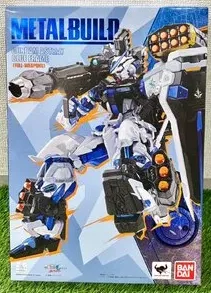 ガンダムアストレイ ブルーフレーム　フル・ウェポン装備のメタルビルドのパッケージ